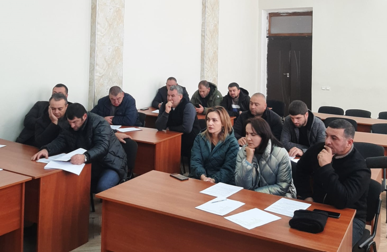 ახალქალაქის მუნიციპალიტეტის საკრებულოს კომისიების ერთობლივ სხდომაზე 2024 წლის ბიუჯეტის პროექტი განიხილეს