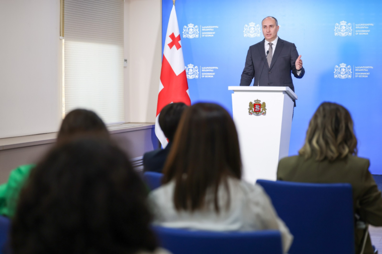 ჯუანშერ ბურჭულაძე: „დელტა ტექსტილი“ თავდაცვის სამინისტროს უწყვეტად ემსახურება და დაგვიანების გარეშე 50-ზე მეტი დასახელების პროდუქციას აწვდის