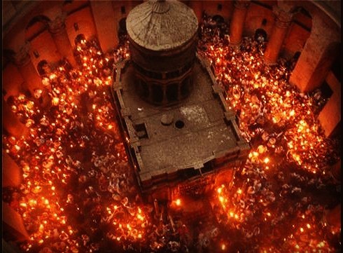 იერუსალიმში, ქრისტეს აღდგომის ტაძარში  წმინდა ცეცხლის გარდამოსვლა იზეიმეს