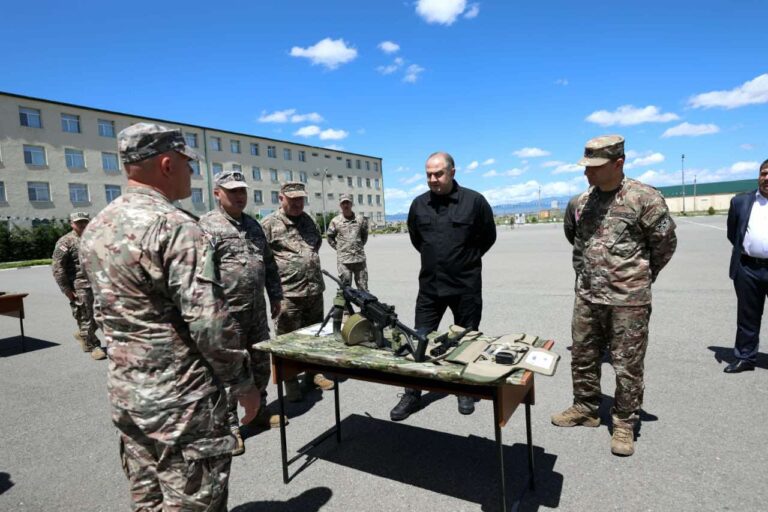 თავდაცვის მინისტრი ახალქალაქში საწყისი საბრძოლო მომზადების ცენტრში იმყოფებოდა