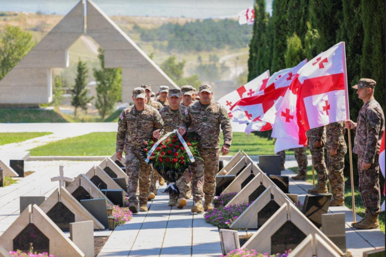 სამხედრო მოსამსახურეებმა გიორგი ანწუხელიძის ხსოვნას პატივი მიაგეს