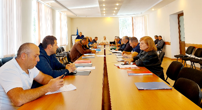 ნინოწმინდის მუნიციპალიტეტის საკრებულოში კომისიების ერთობლივი სხდომა გაიმართა