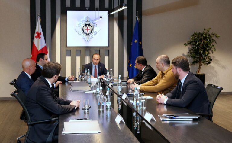 სპეციალურმა კომისიამ საქართველოს ოპერატიულ-ტექნიკური სააგენტოს უფროსის თანამდებობაზე დასანიშნად ბექა მამარდაშვილის კანდიდატურა დაამტკიცა