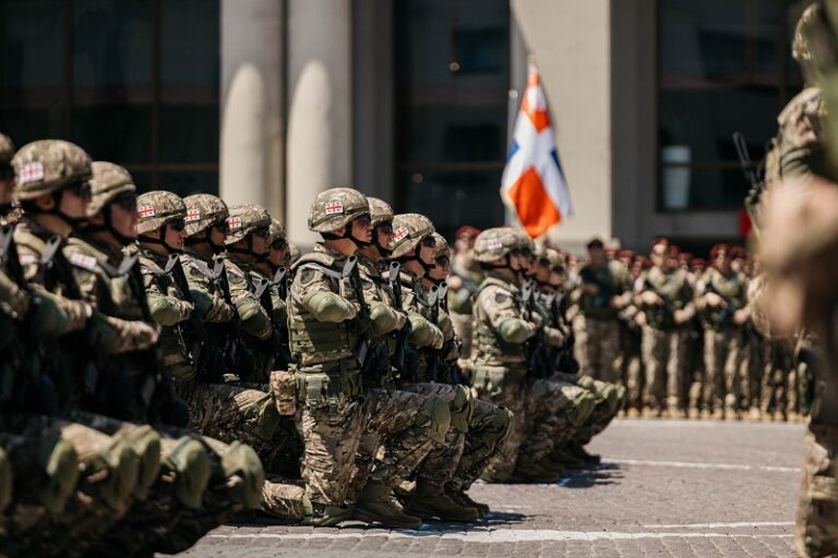 ქართული ჯარი დამოუკიდებლობისა და თავისუფლების დაცვის მთავარი ფუნდამენტი, ღირსებისა და სამშობლოსადმი ერთგულების უდიდესი სიმბოლოა – ირაკლი ჩიქოვანი
