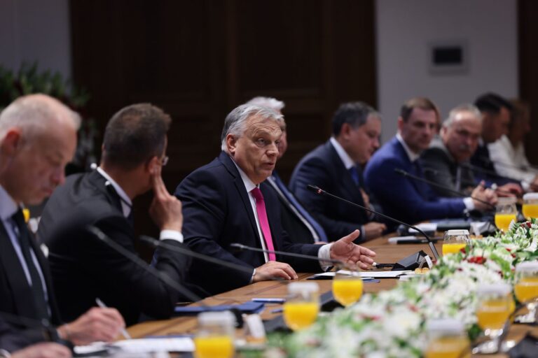 ვიქტორ ორბანი ირაკლი კობახიძეს – ევროპული ეკონომიკა ახლა ძალიან ზიანდება, თუ ვინმეს აქვს 1%-ზე მეტი ეკონომიკური ზრდა, ეს დიდი მიღწევაა, თქვენი 7%-იანი ზრდა არის გალაქტიკური მოვლენა