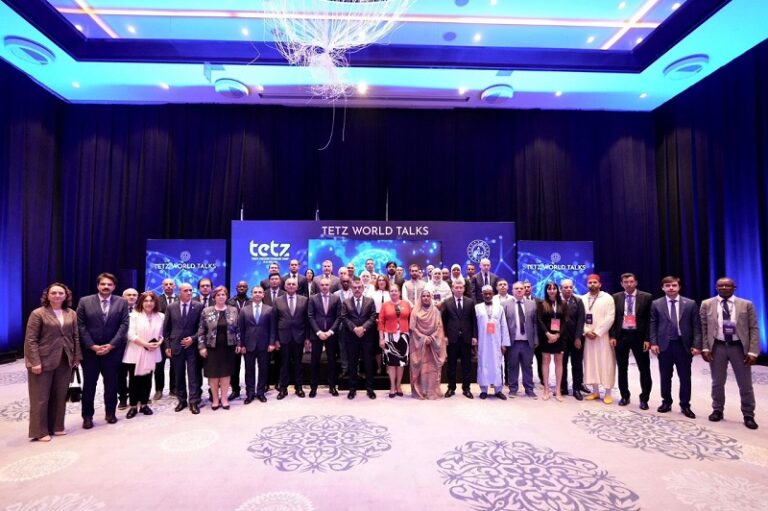 სტამბოლში გამართულ საგანმანათლებლო ტექნოლოგიების საერთაშორისო სამიტზე ალექსანდრე წულაძემ თურქ კოლეგებთან სამომავლო თანამშრომლობის საკითხები განიხილა