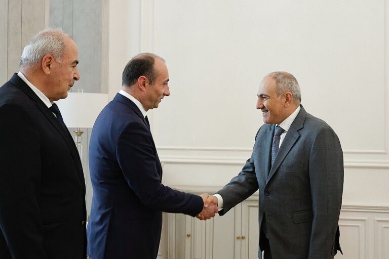 საქართველოს შინაგან საქმეთა მინისტრი გელა გელაძე სომხეთის პრემიერ-მინისტრ ნიკოლ ფაშინიანს შეხვდა