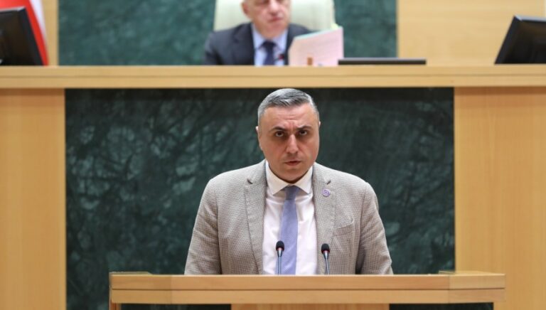 პარლამენტმა „სიტყვისა და გამოხატვის თავისუფლების შესახებ“ კანონში და „საქართველოს სამოქალაქო საპროცესო კოდექსში“ ცვლილება მესამე მოსმენით მიიღო