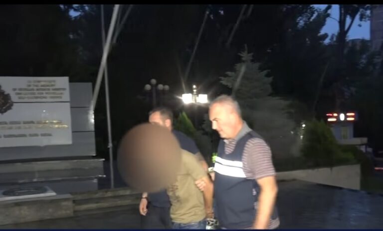 პოლიციამ თბილისში მომხდარი მკვლელობის ფაქტი ცხელ კვალზე გახსნა – დაკავებულია ერთი პირი