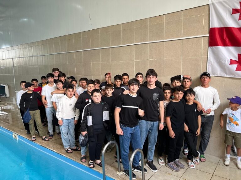 ახალქალაქში თავისუფალი სტილით ცურვაში მუნიციპალური ჩემპიონატი გაიმართა