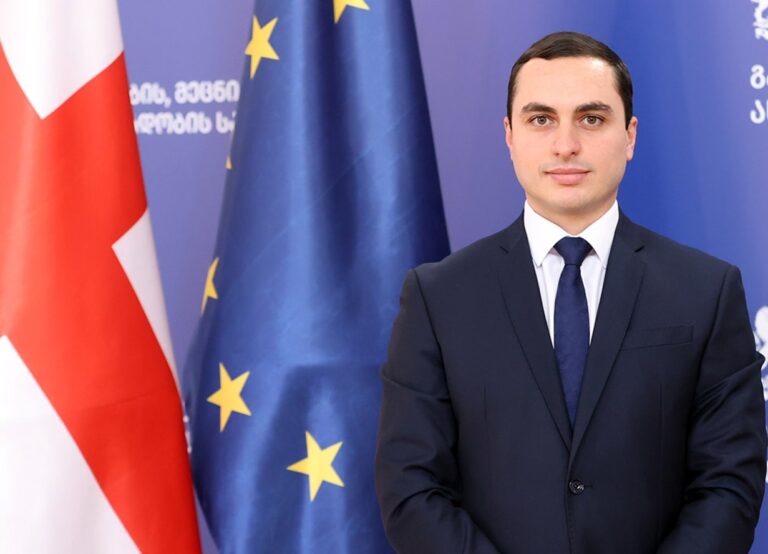 აფხაზეთის ავტონომიური რესპუბლიკის მთავრობის თავმჯდომარედ გიორგი ჯინჭარაძე აირჩიეს