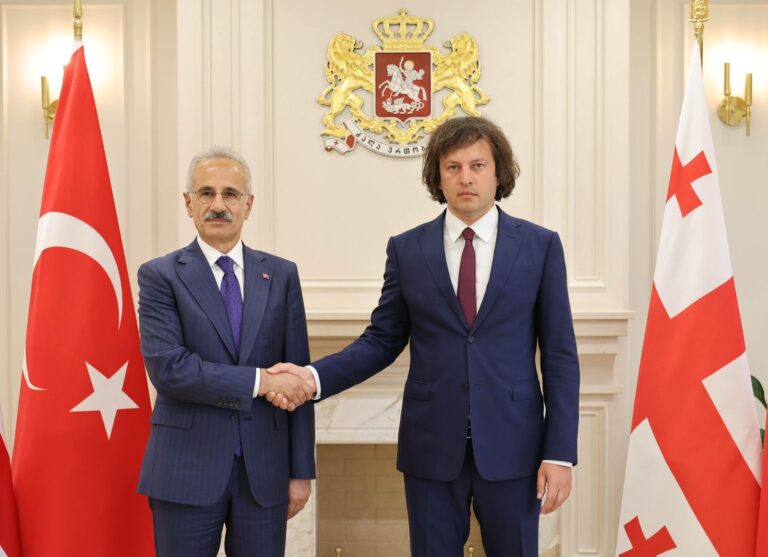საქართველოს პრემიერ-მინისტრი თურქეთის ტრანსპორტისა და ინფრასტრუქტურის მინისტრს შეხვდა