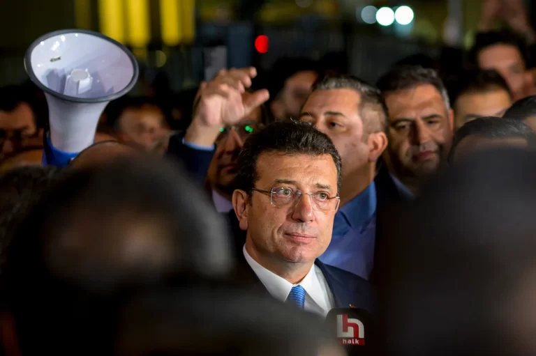 თურქეთის სასამართლომ სტამბოლის მერს ერთი წლითა და რვა თვით პატიმრობა მიუსაჯა