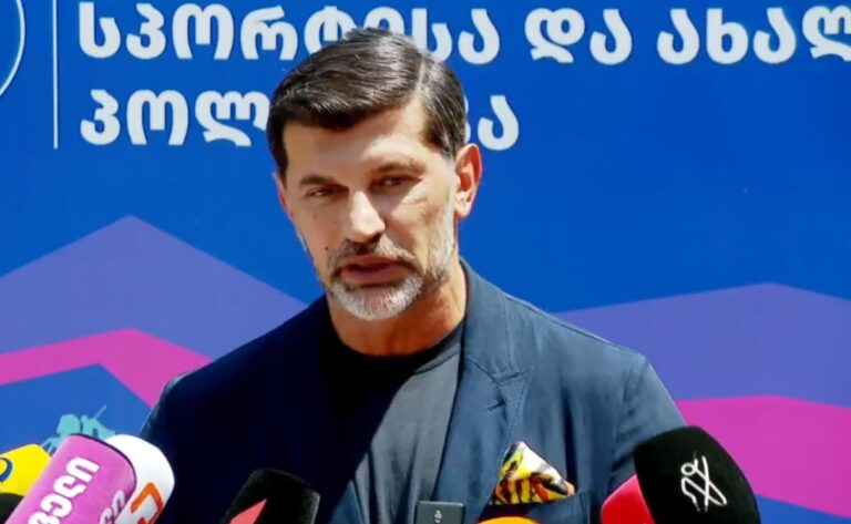 კახა კალაძე: რატომ უნდა გაუხარდეს ვიღაცას, რომ ქვეყანას ვიზალიბერალიზაცია შეუწყდეს? ცუდია, როდესაც ამ სიკეთეს გართმევენ