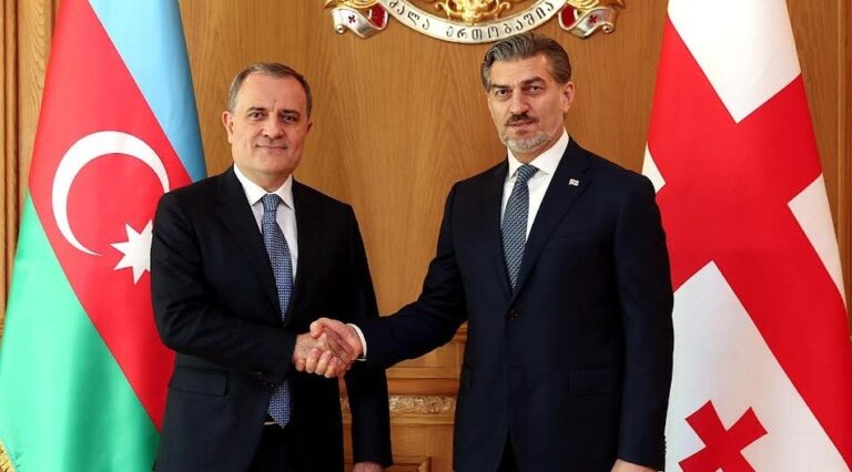 მიხეილ ყაველაშვილი აზერბაიჯანის რესპუბლიკის საგარეო საქმეთა მინისტრს, ჯეიჰუნ ბაირამოვს შეხვდა