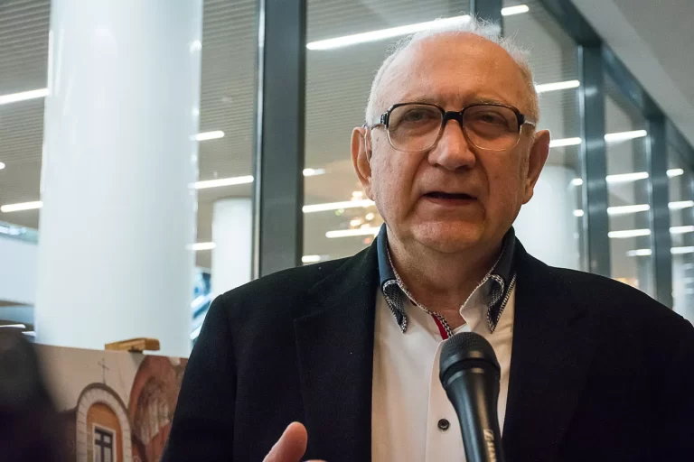 მიხეილ სააკაშვილი: ელდარ შენგელაიამ დაგვტოვა. არასდროს დამავიწყდება ის ღიმილიანი, ვარდით ხელში, 2003 წლის 23 ნოემბერს