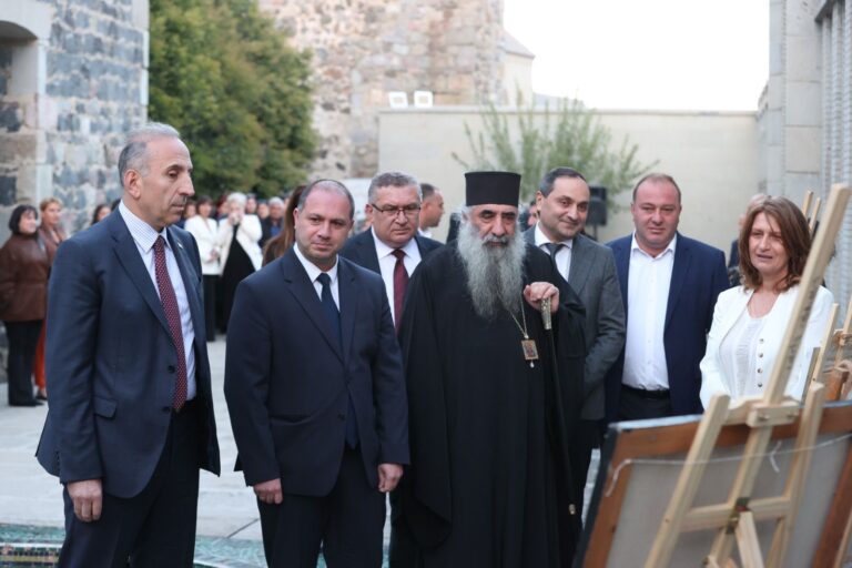 გივი მიქანაძემ სამცხე-ჯავახეთის სახელმწიფო უნივერსიტეტს იუბილე მიულოცა და ახალციხის სკოლების ღვაწლმოსილი პედაგოგები დააჯილდოვა