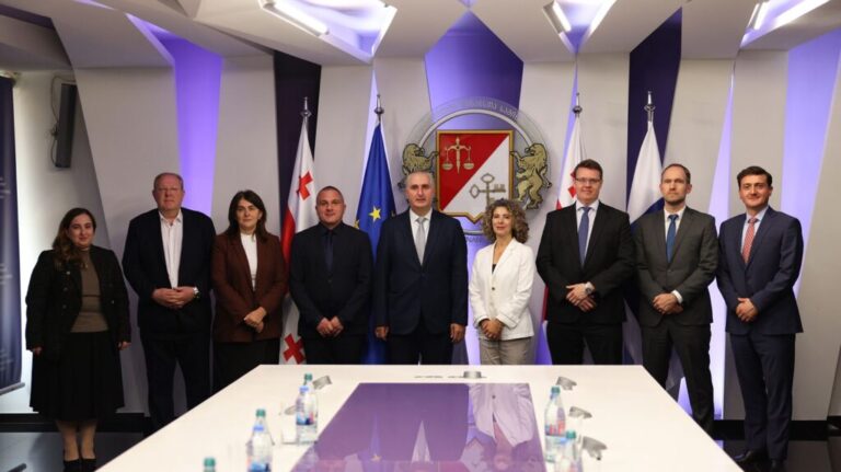 ბათუმი-სარფის გზის ავტომაგისტრალის მშენებლობისთვის აზიის განვითარების ბანკმა საქართველოს 306,6 მლნ ევრო გამოუყო