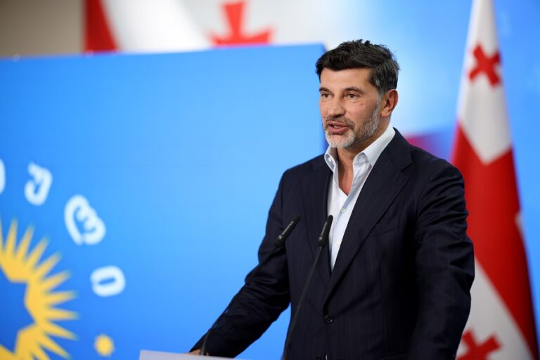 კახა კალაძე: 12 ნოემბრიდან, ყოველ ოთხშაბათ დღეს, მექნება შეხვედრები მოსახლეობასთან, პირისპირ გავესაუბრები თბილისელებს მათ საჭიროებებზე, რათა არ დარჩეს არცერთი მოქალაქე, ვინც ვერ ახერხებს ხმის მოწვდენას