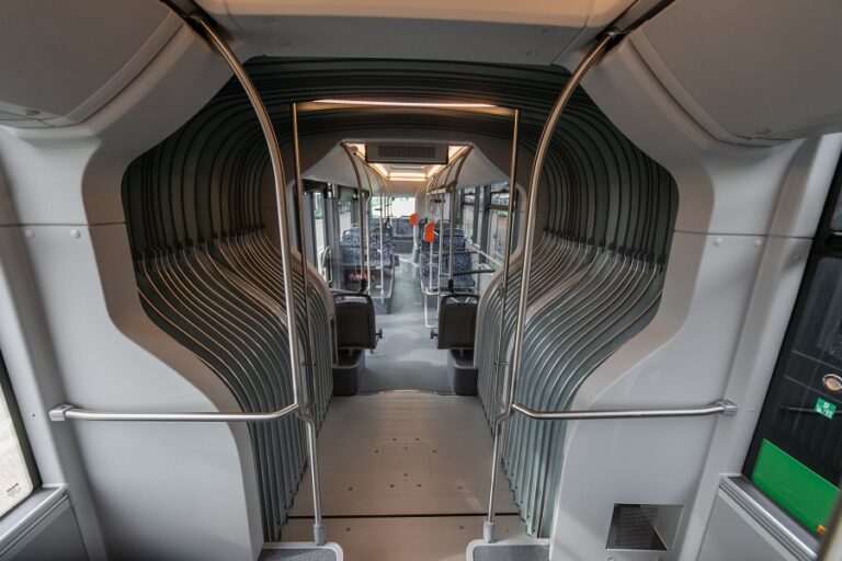 1-ელი ნოემბრიდან თბილისში N306 მარშრუტი ახალი 18-მეტრიანი ავტობუსებით და ახალი სქემით მოემსახურება მგზავრებს