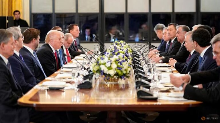 დონალდ ტრამპმა ცენტრალური აზიის ქვეყნების ლიდერებთან შეხვედრა გამართა