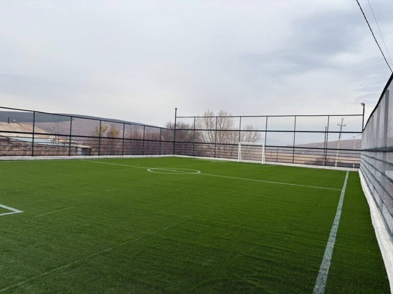 ახალქალაქის მუნიციპალიტეტის სოფელ ბოზალში სპორტული მოედანი მოეწყო