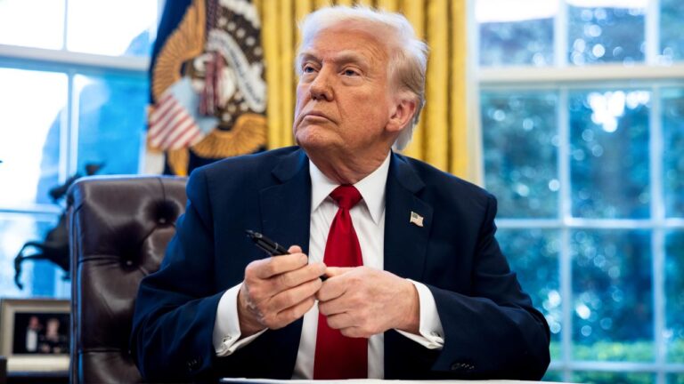 დონალდ ტრამპი: რესპუბლიკელები იღებენ კანონპროექტს, რომელიც სანქციებს დაუწესებს რუსეთთან საქმიან ურთიერთობაში მყოფ ნებისმიერ ქვეყანას, მათ, შეიძლება, ირანიც დაამატონ