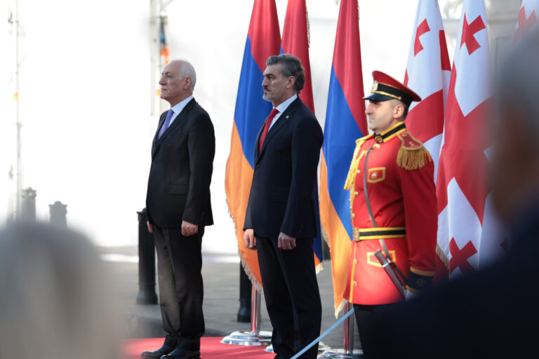 საქართველოს პრეზიდენტის სასახლეში, სომხეთის პრეზიდენტის დახვედრის ოფიციალური ცერემონია გაიმართა