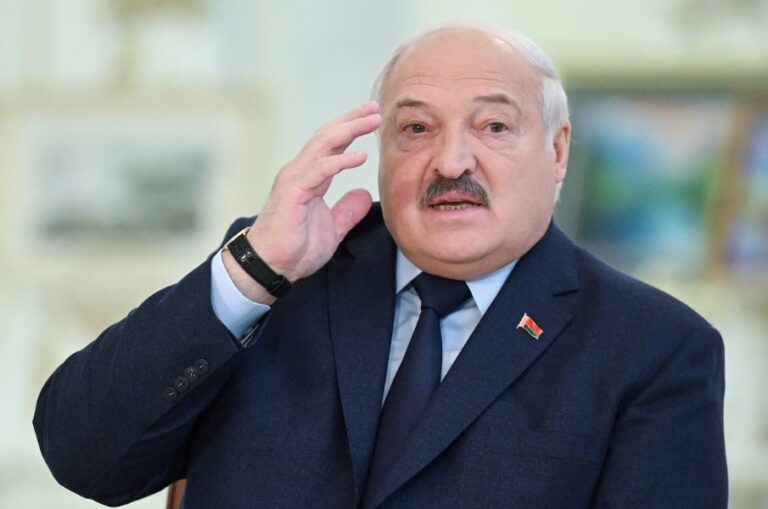 ლუკაშენკო ზელენსკის მოუწოდებს, მოლაპარაკებები არ ჩაშალოს – „შეწყვიტეთ ომი, სადაც არა თქვენი, არამედ სხვა ადამიანების შვილები იღუპებიან“