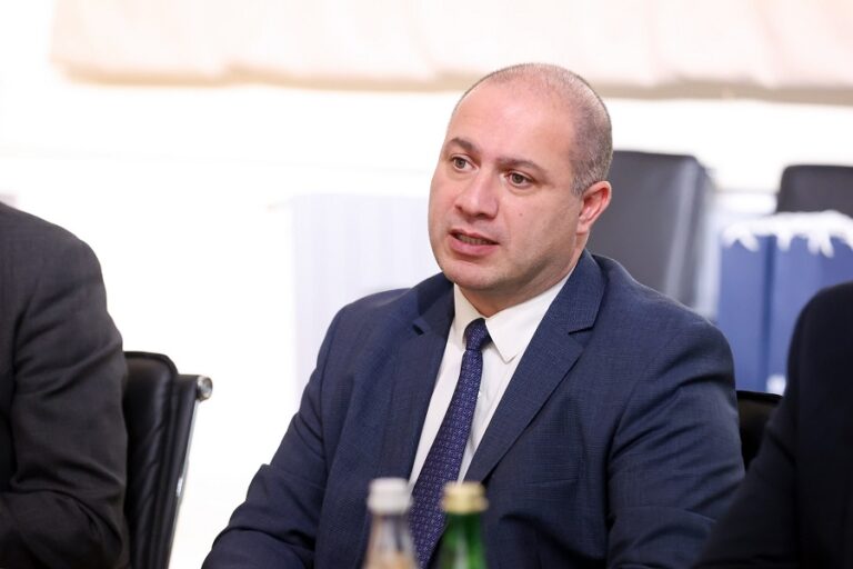 გივი მიქანაძე ჩინეთის სახალხო რესპუბლიკის განათლების მინისტრის მიწვევით, პეკინში, ჩინური ენის მსოფლიო კონფერენციაში მიიღებს მონაწილეობას