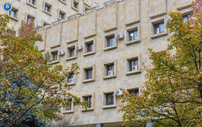 პროკურატურა თბილისში, ახალგაზრდა მასწავლებლის, გიგა ავალიანის ჯანმრთელობის მძიმე დაზიანების შედეგად მისი სიცოცხლის მოსპობის ფაქტზე ინფორმაციას ავრცელებს