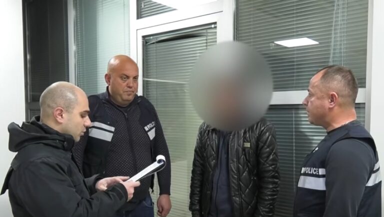 [ვიდეო] თბილისში განზრახ მკვლელობის მცდელობის ფაქტზე წარსულში ნასამართლევი ახალგაზრდა მამაკაცი დააკავეს