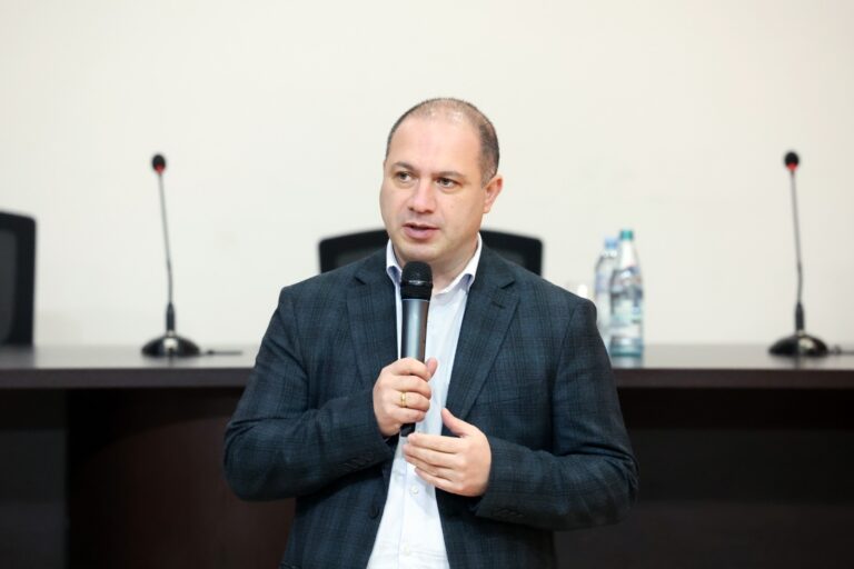 განათლების მინისტრი ქვემო ქართლის რეგიონის პედაგოგებს შეხვდა