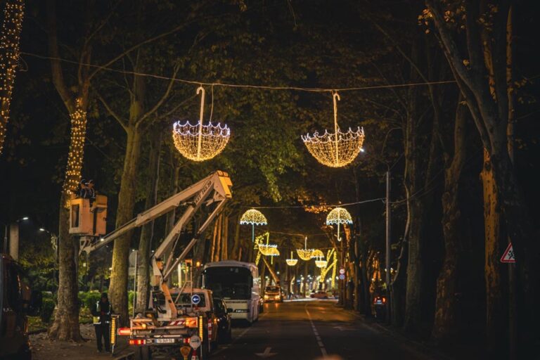 თბილისში საახალწლო ღონისძიებები 12 დეკემბრიდან 7 იანვრის ჩათვლით პირველი რესპუბლიკის მოედანზე გაიმართება