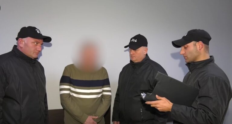 [ვიდეო] პოლიციამ ქუთაისში მომხდარი მკვლელობის და დაჭრის ფაქტი ცხელ კვალზე გახსნა – დაკავებულია ერთი პირი