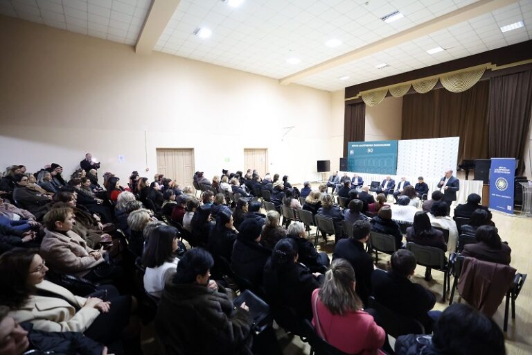 განათლების მინისტრი შიდა ქართლის რეგიონის პედაგოგებსა და სასკოლო საზოგადოების წარმომადგენლებს შეხვდა