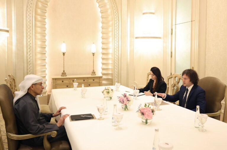 „ძალიან მალე დაიწყება სამშენებლო სამუშაოები” – ირაკლი კობახიძე აბუ-დაბიში „იგლ ჰილსის“ დამფუძნებელს შეხვდა