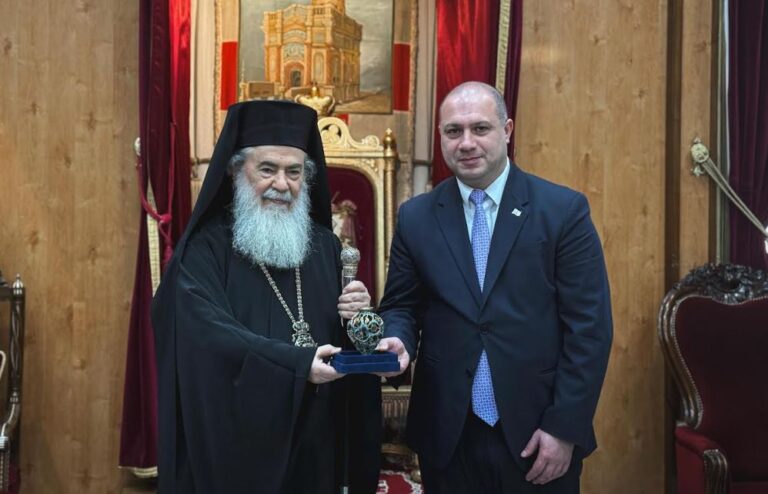 საქართველოს განათლების მინისტრს იერუსალიმის პატრიარქმა უმასპინძლა