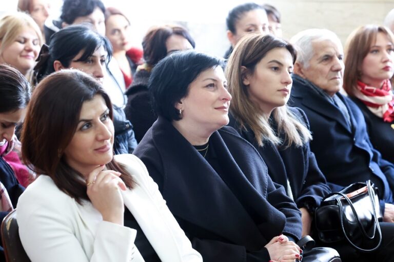 განათლების მინისტრმა სამცხე-ჯავახეთის რეგიონის მოსწავლეთა მშობლებს განათლების რეფორმის ახალი ინიციატივები გააცნო