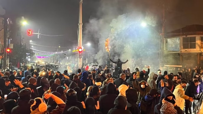 ირანში ანტისამთავრობო პროტესტი ძლიერდება – ტრამპი აცხადებს, რომ „აშშ მზადაა დასახმარებლად“, აშშ-ში მცხოვრები ირანის ტახტის მემკვიდრე რეზა ფეჰლავი კი, არწმუნებს თანამემამულეებს, რომ მალე მათ გვერდით  იქნება