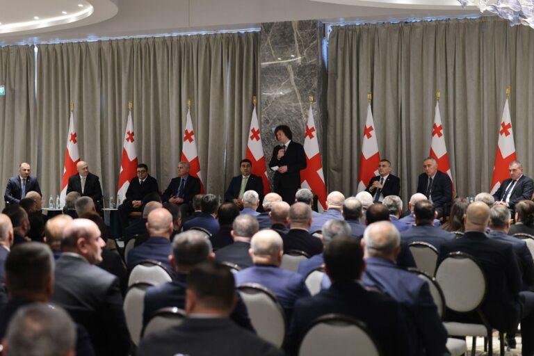 პრემიერ-მინისტრი რეგიონებში სახელმწიფო რწმუნებულებს, მუნიციპალიტეტების მერებს და საკრებულოების თავმჯდომარეებს შეხვდა