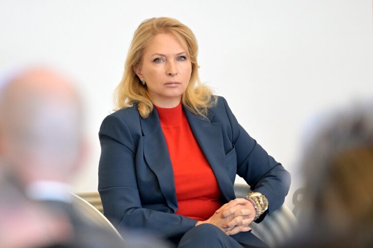 ნათია თურნავა დიდი ბრიტანეთის მიერ „იმედისა“ და „პოსტივის“ დასანქცირებაზე: კომერციული ბანკები ვალდებული არიან, საქართველოს კონსტიტუციისა და კანონმდებლობით დადგენილი ნორმების შესაბამისად იმოქმედონ