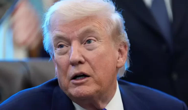 დონალდ ტრამპმა 2026 წლის 17 მაისი ეროვნული ლოცვის დღედ გამოაცხადა – „აშშ-ში რელიგია დაბრუნდა“