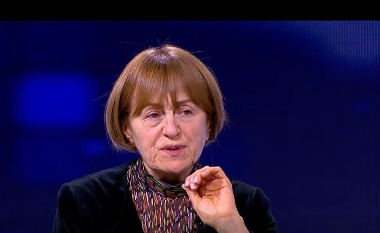 ილიას სახელმწიფო უნივერსიტეტის რექტორი ნინო დობორჯგინიძე: გამოიტანეს გადაწყვეტილება, რომ ამ ჩვენს განათლებას სჭირდება ოპერაცია, ოღონდ არცერთი არ არის არც ექიმი და არც ქირურგი