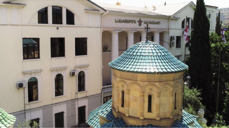 სრულიად საქართველოს ახალი კათოლიკოს-პატრიარქი ეკლესიის გაფართოებულმა კრებამ არაუგვიანეს ორი თვის ვადაში უნდა აირჩიოს