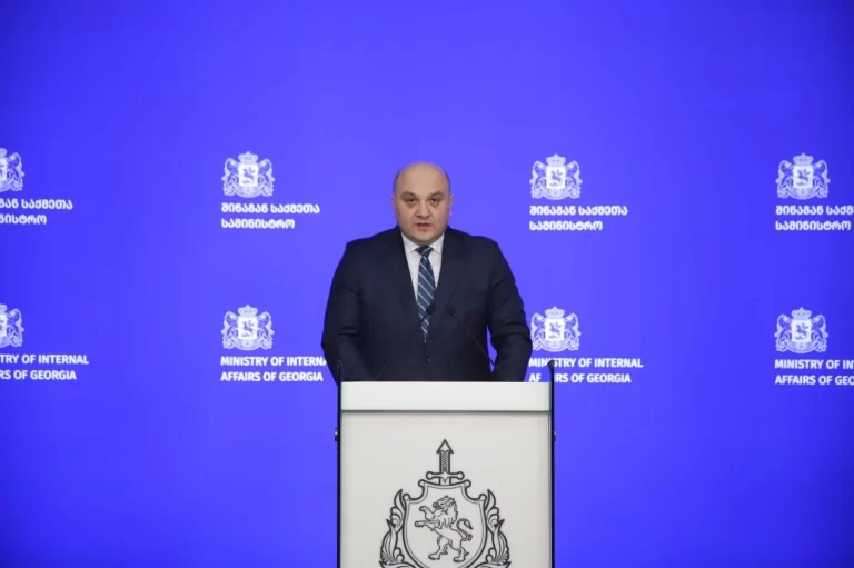 შსს: ამოღებულია ათეულობით უკანონო ცეცხლსასროლი იარაღი, საბრძოლო მასალა და ასაფეთქებელი ნივთიერებები, დაკავებულია 51 პირი