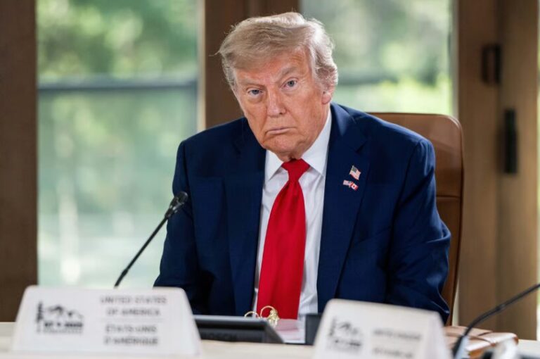 დონალდ ტრამპი აცხადებს, რომ 5 დღით შეაჩერა ირანის ელექტროსადგურებსა და ენერგეტიკულ ინფრასტრუქტურაზე დარტყმები, რადგან აშშ-სა და ირანს შორის „ძალიან კარგი და პროდუქტიული დიალოგი გაიმართა საომარი მოქმედებების სრული და საბოლოო გადაწყვეტის შესახებ“