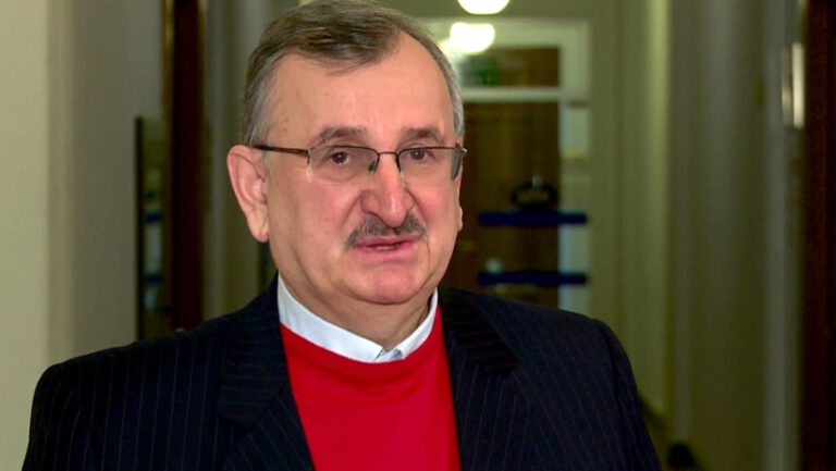 რომან გოცირიძე: 6 მილიარდი დოლარის არაბული ინვესტიცია არის ბლეფი, ისევე როგორც მთელი ეს პროექტი, რომელიც 30 წელი გაიწელება, კრწანისის ტყე-პარკში მხოლოდ საცხოვრებელი დასახლება შენდება, სადაც მობინადრეთა უდიდესი უმრავლესობა რუსეთიდან და აზიური ქვეყნებიდან იქნებიან