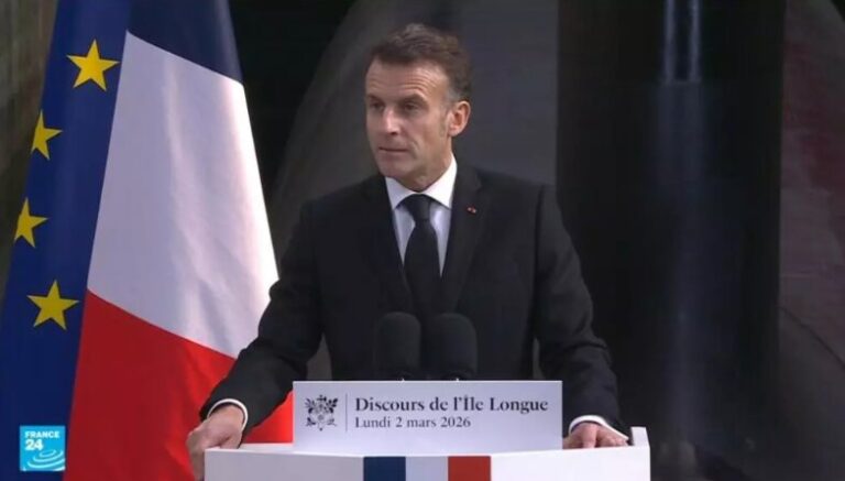 „იმისათვის, რომ თავისუფლები ვიყოთ, ჩვენი უნდა ეშინოდეთ“, – ემანუელ მაკრონმა საფრანგეთის ბირთვული ქობინების რაოდენობის გაზრდის შესახებ განაცხადა