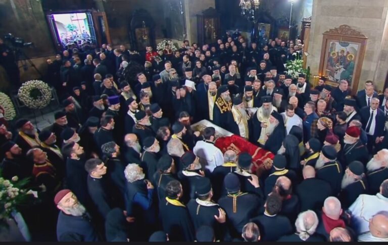 სრულიად საქართველოს კათოლიკოს-პატრიარქი ილია II სიონის საკათედრო ტაძარში დაკრძალეს
